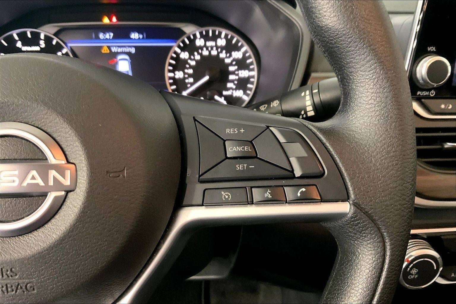 Used 2025 Nissan Altima 2.5 SV image 19