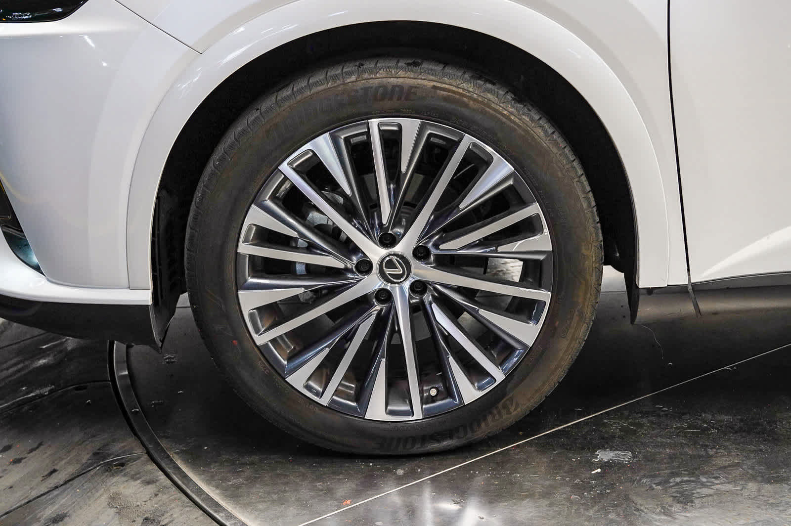 Used 2024 Lexus RX 350 Premium Plus w/ Accessory Package (Z1) FWD image 9