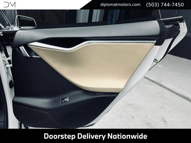 Used 2012 Tesla Model S Performance RWD image 28