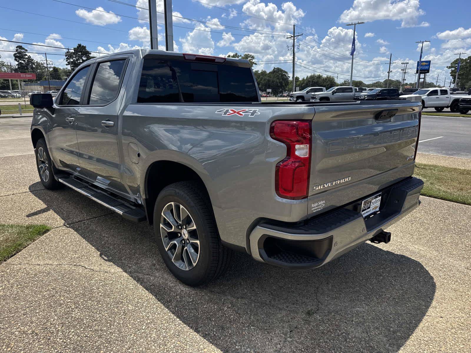 New 2026 Chevrolet Silverado 1500 RST w/ RST All Star Premium Package AWD/4WD image 4