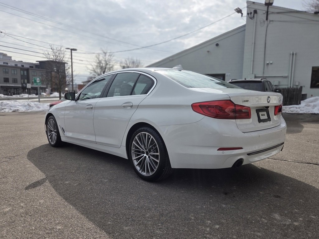 Used 2019 BMW 530i xDrive w/ Convenience Package image 4