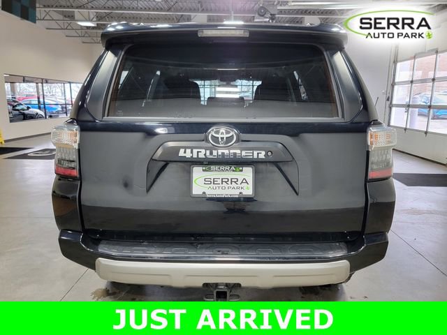 Used 2018 Toyota 4Runner TRD Off-Road image 6