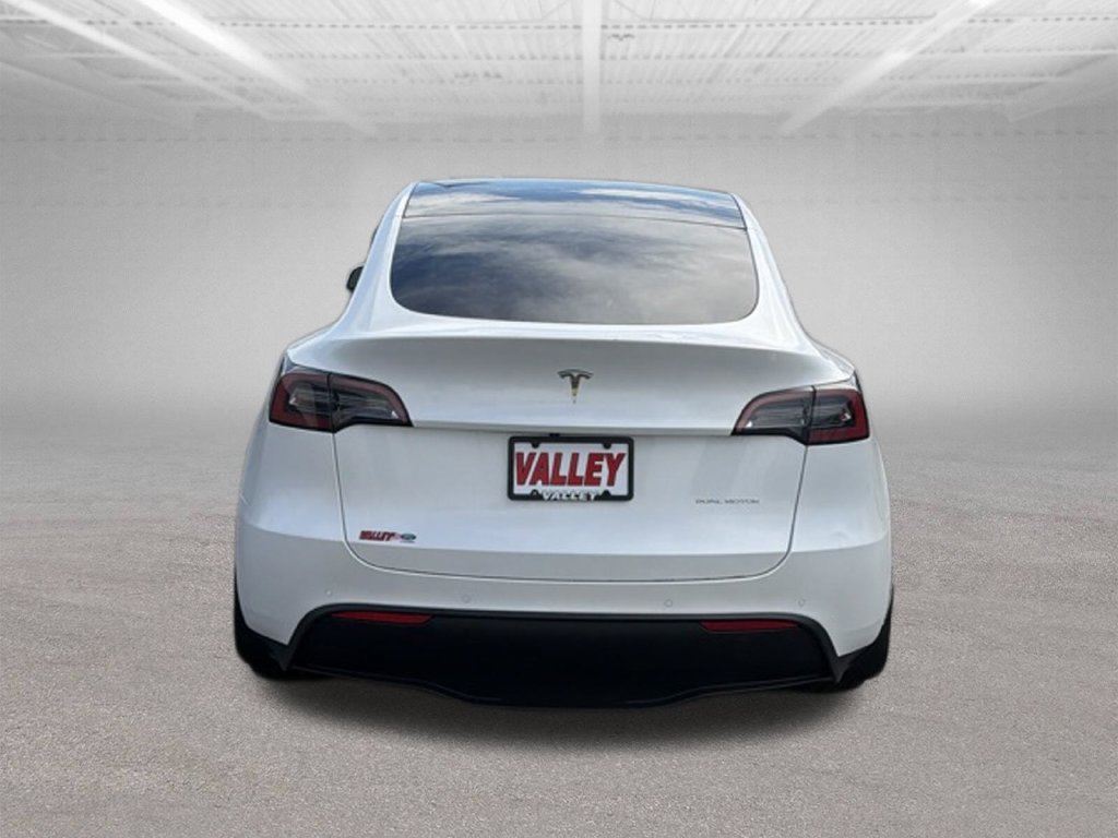 Used 2021 Tesla Model Y Long Range AWD/4WD image 8