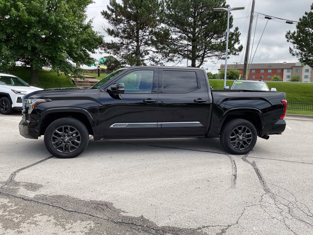 Used 2025 Toyota Tundra Platinum AWD/4WD image 3