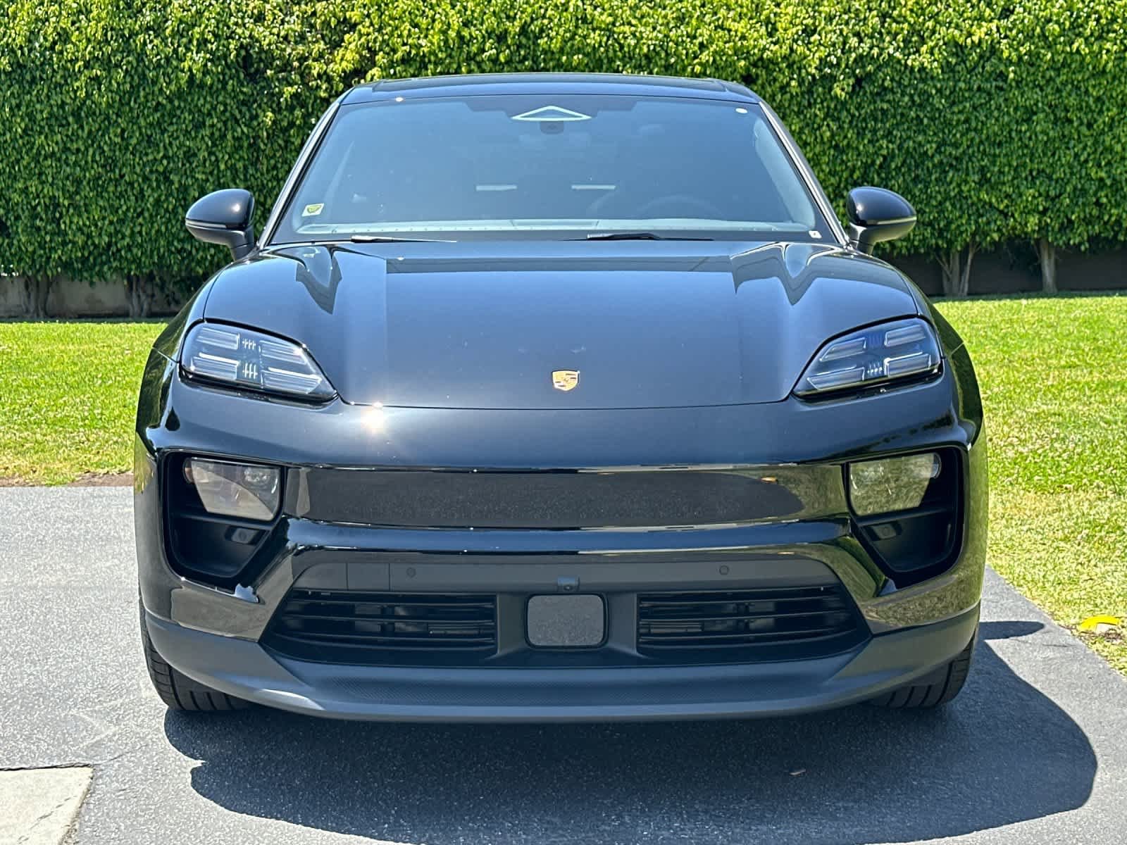 New 2026 Porsche Macan Electric RWD image 11