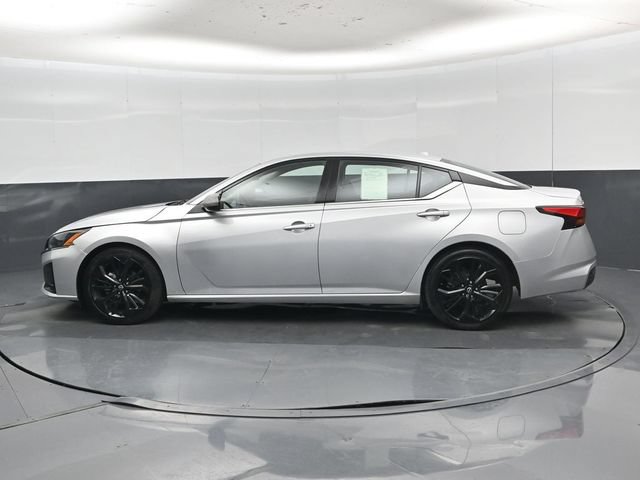 Used 2023 Nissan Altima 2.5 SR FWD image 34