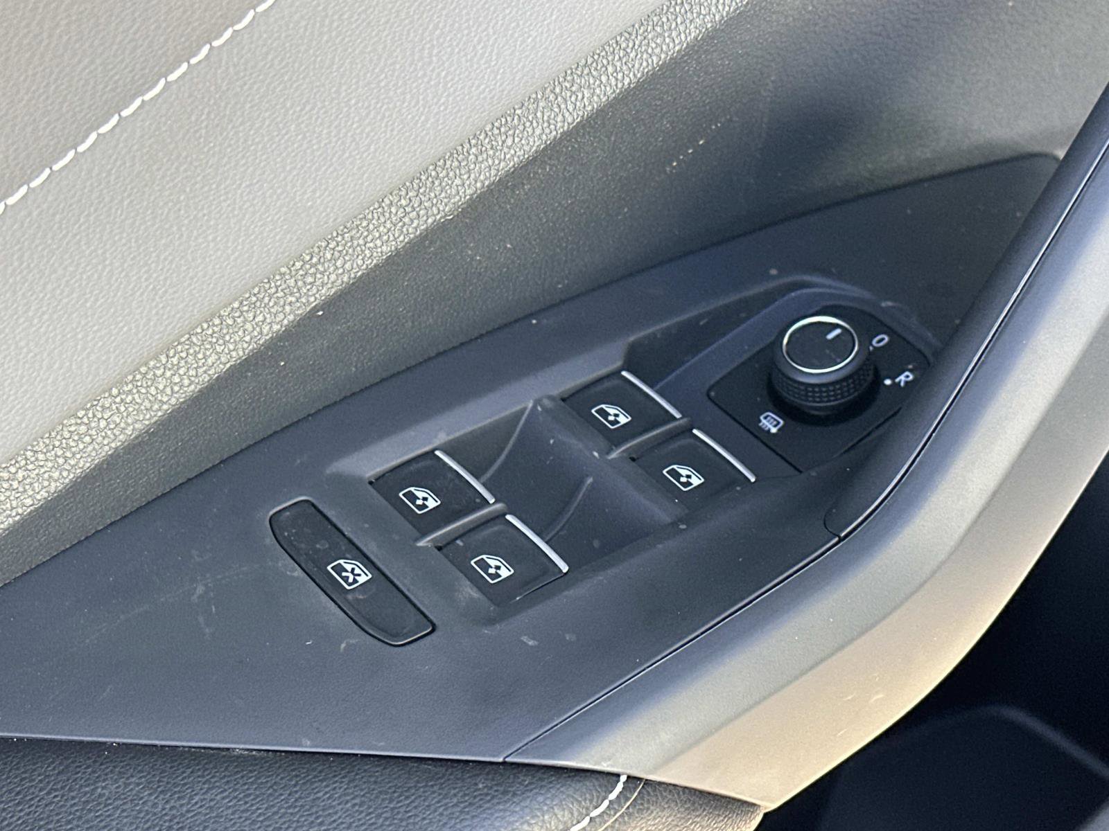 New 2026 Volkswagen Jetta SEL image 17