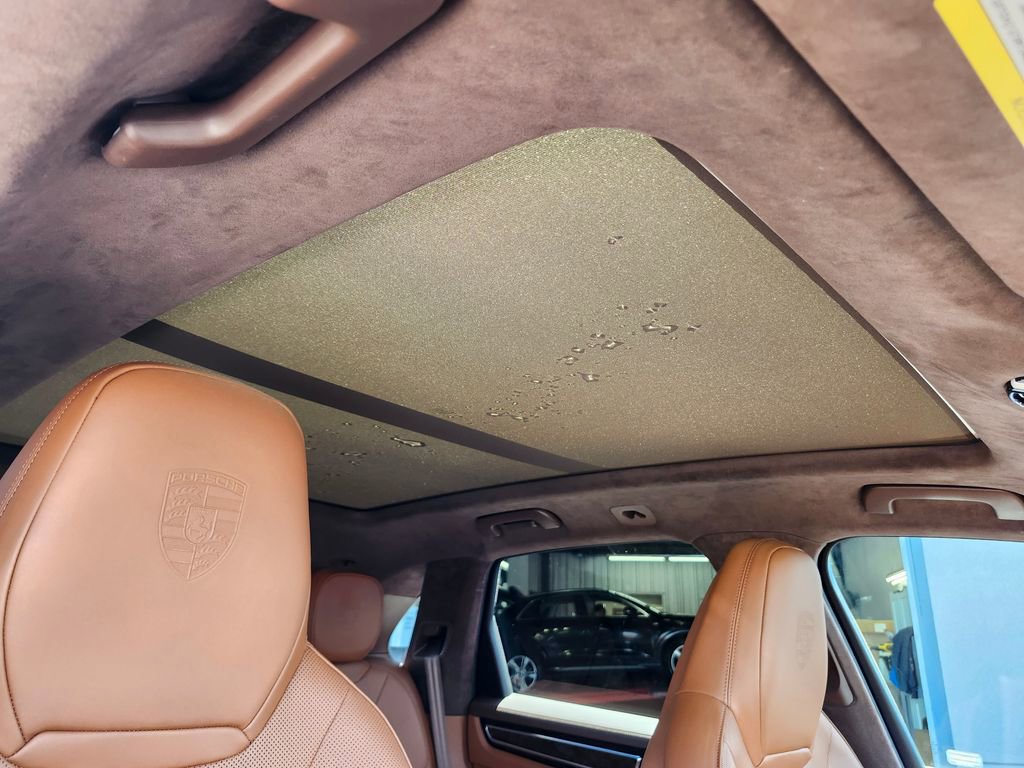 Used 2019 Porsche Cayenne Turbo AWD/4WD image 12