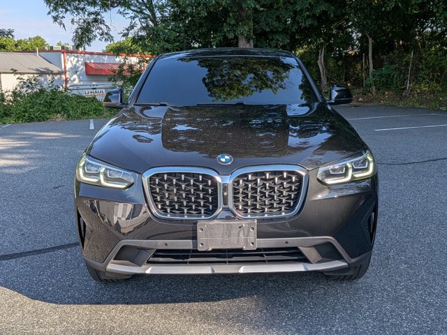 Used 2022 BMW X4 xDrive30i w/ Premium Package AWD/4WD image 2