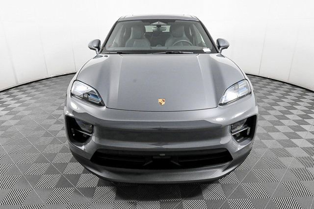 Certified 2025 Porsche Macan Electric image 36