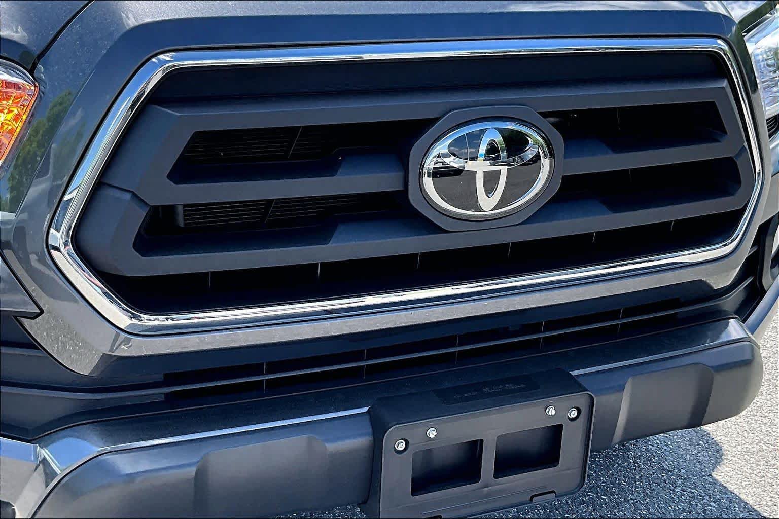 Used 2023 Toyota Tacoma SR5 AWD/4WD image 56