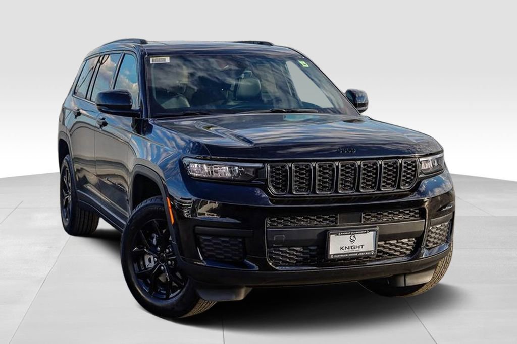 New 2025 Jeep Grand Cherokee L Altitude image 2