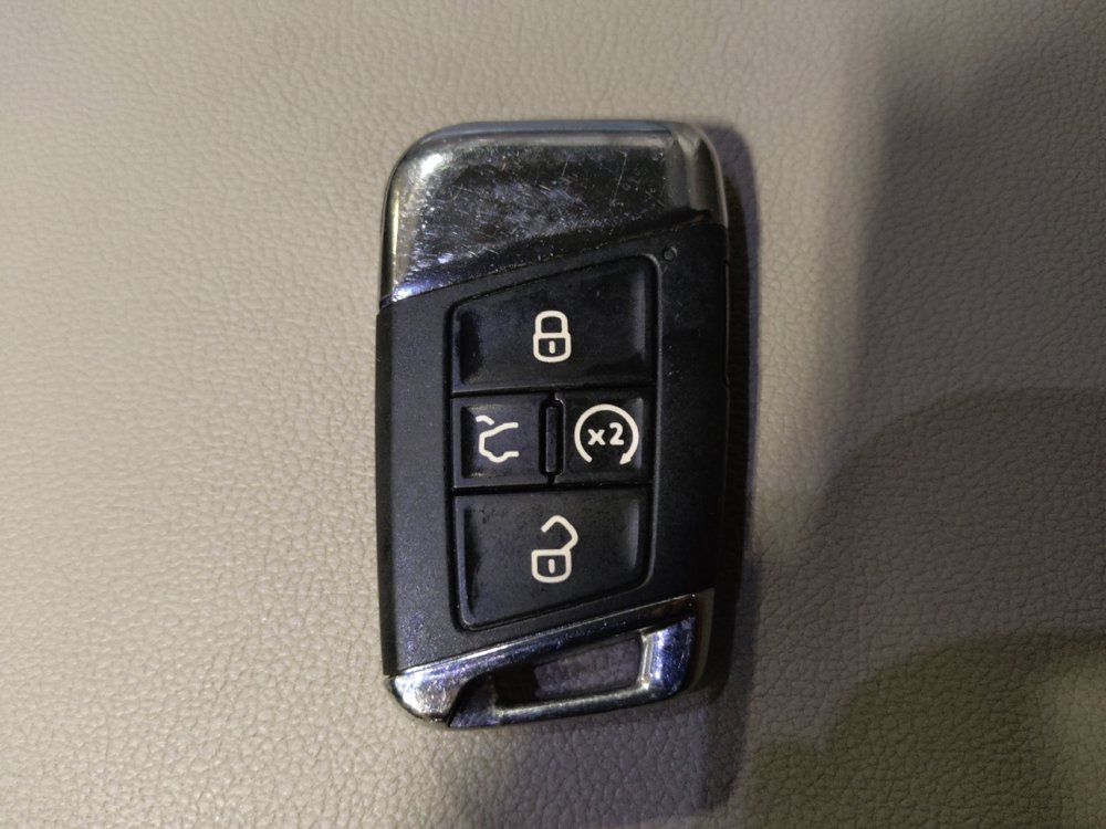 Used 2023 Volkswagen Atlas SE w/ Black Wheel Package FWD image 32