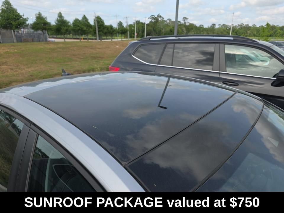 Used 2025 Volkswagen Jetta SE w/ Sunroof Package FWD video 2