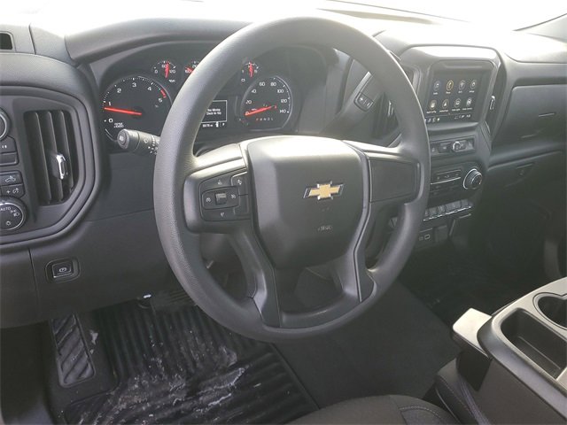 Used 2024 Chevrolet Silverado 2500 Custom w/ Custom Value Package image 18