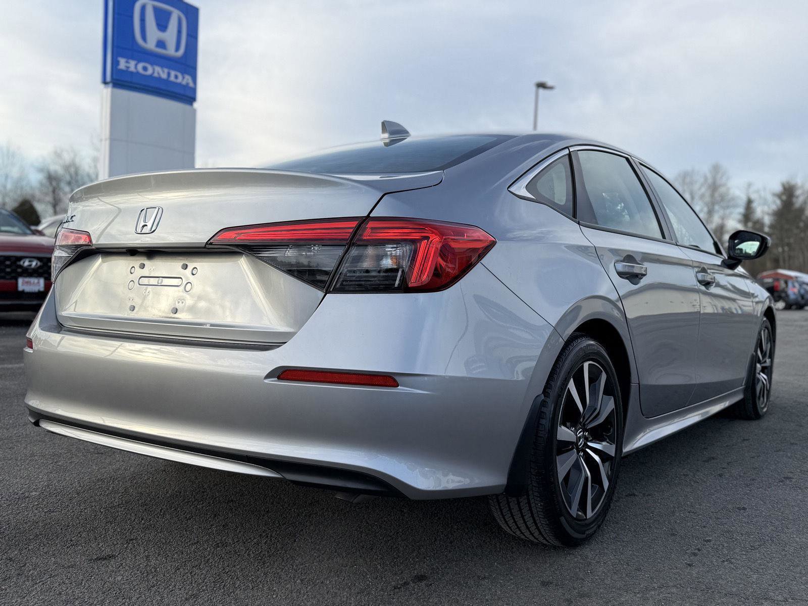 Certified 2023 Honda Civic EX image 5