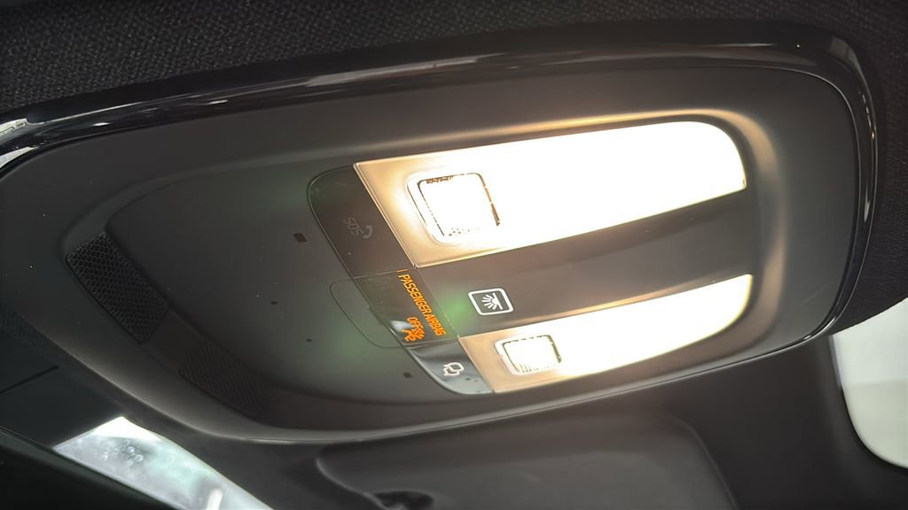 Certified 2023 Volvo C40 P8 Recharge Ultimate AWD/4WD image 22
