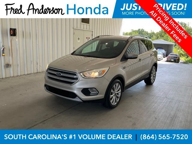 Used 2017 Ford Escape Titanium FWD video 1