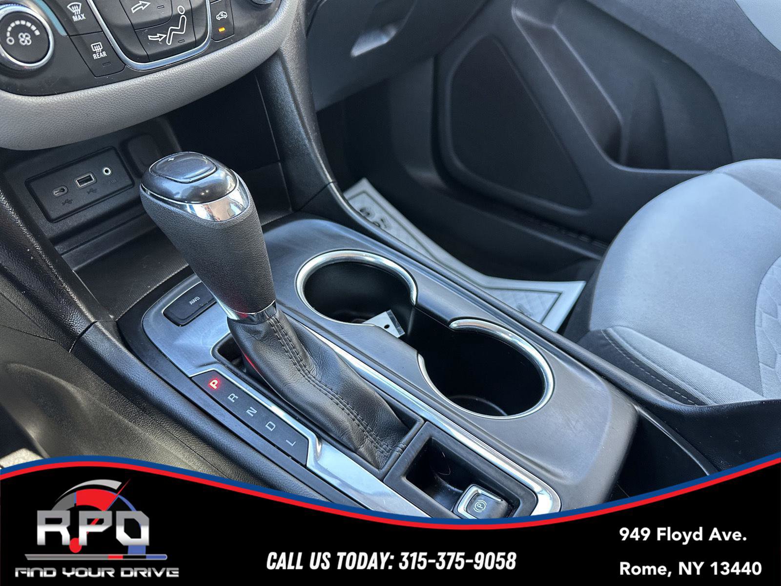 Used 2019 Chevrolet Equinox LS AWD/4WD image 25