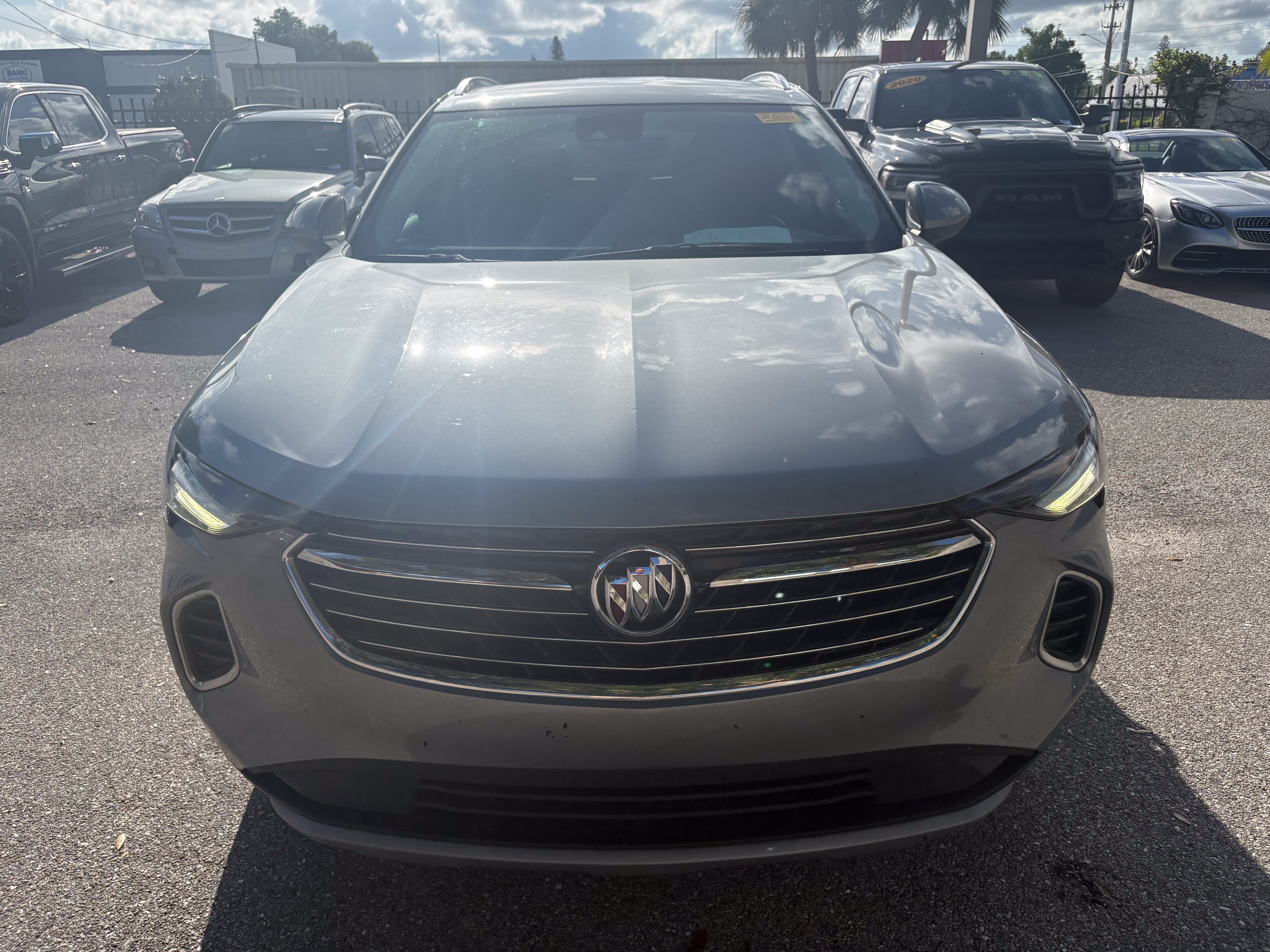 Used 2023 Buick Envision Essence FWD image 2