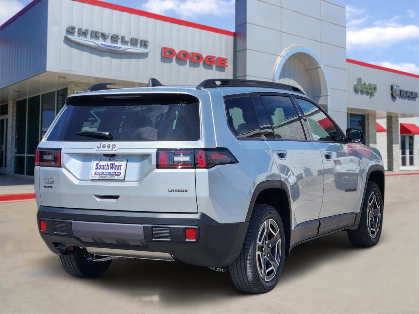 New 2026 Jeep Cherokee Laredo AWD/4WD image 5