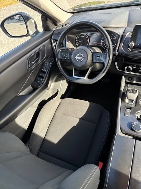 Used 2024 Nissan Rogue S AWD/4WD image 33