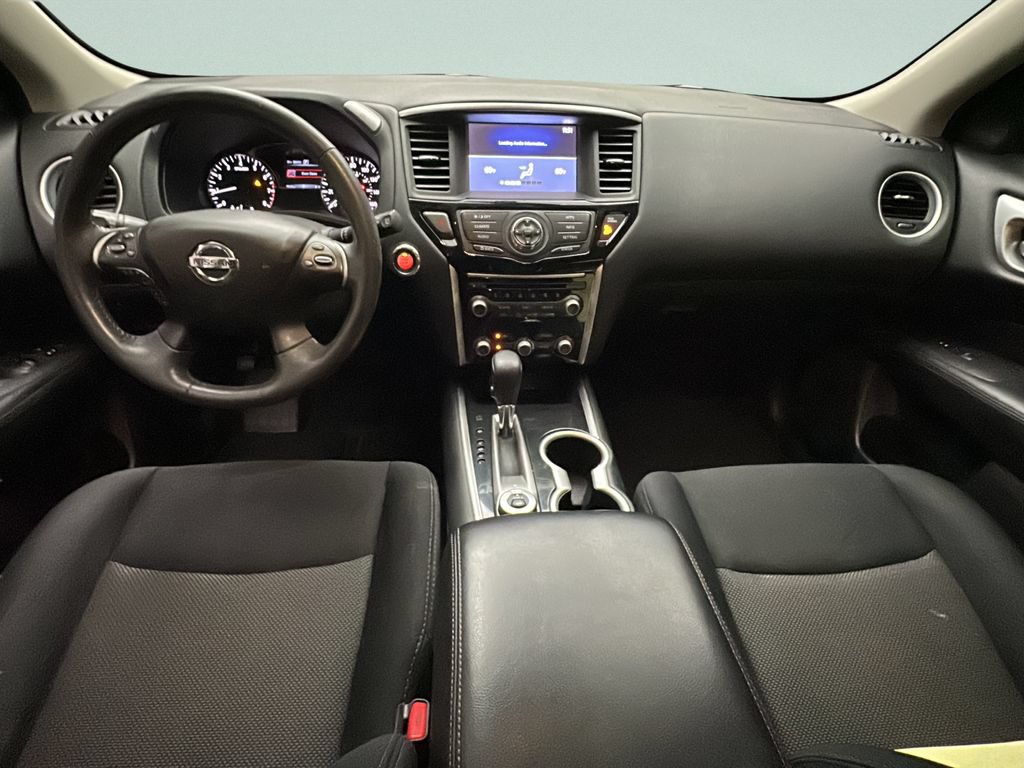 Used 2018 Nissan Pathfinder SV AWD/4WD image 25