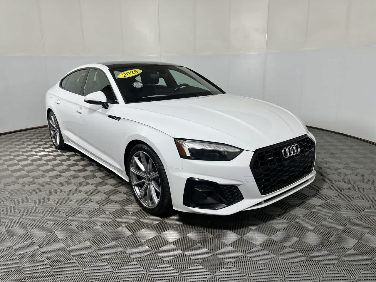 Used 2025 Audi A5 2.0T Premium AWD/4WD image 2