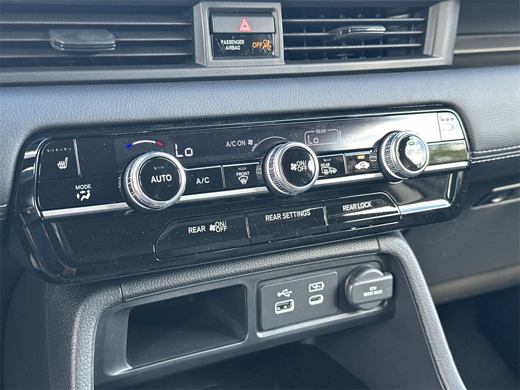 New 2025 Honda Pilot Touring image 29