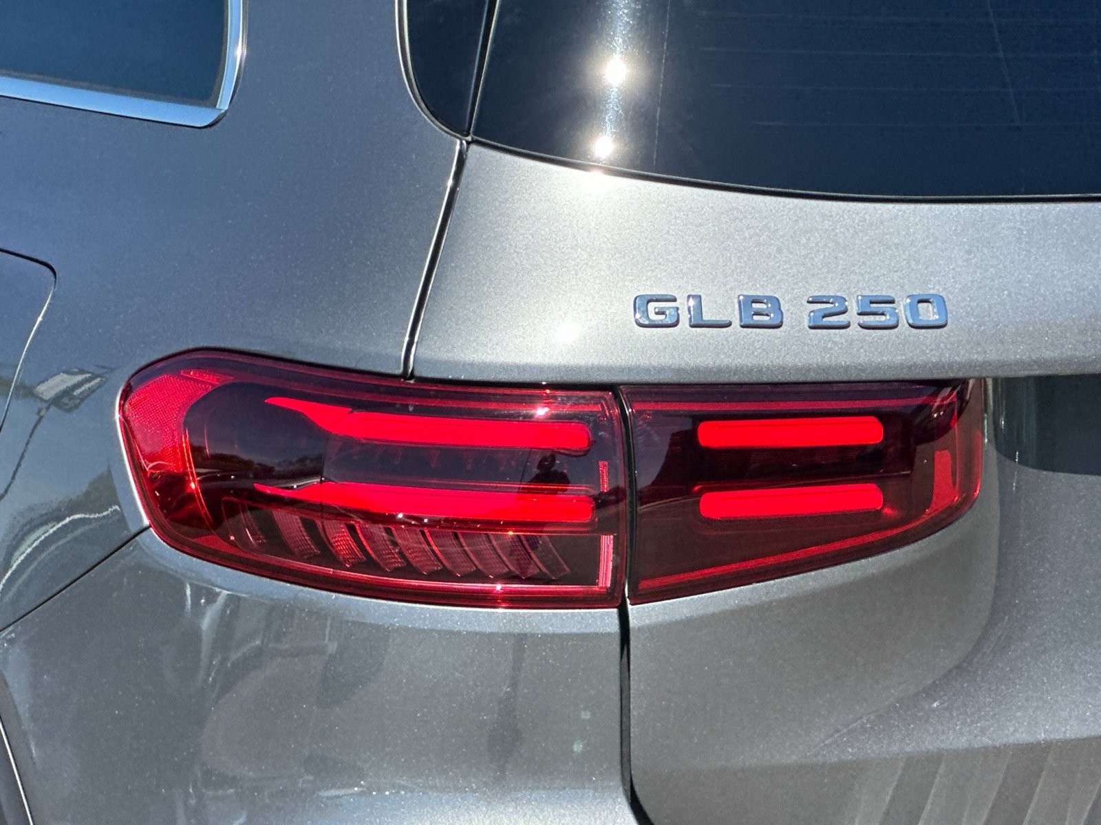 Certified 2026 Mercedes-Benz GLB 250 image 31