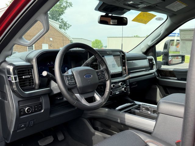 New 2025 Ford F350 Lariat w/ Lariat Ultimate Package image 14