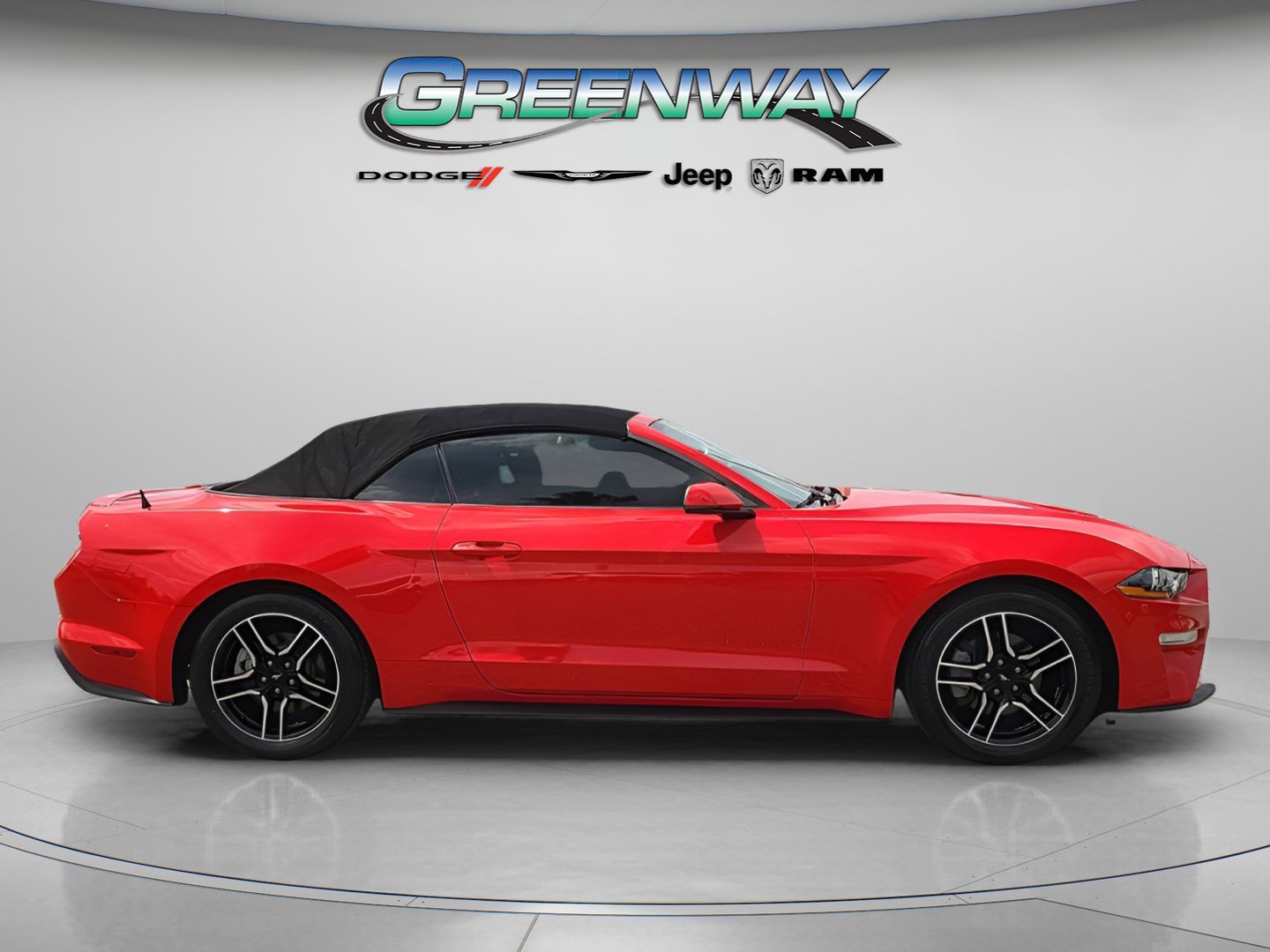 Used 2019 Ford Mustang Premium RWD image 5