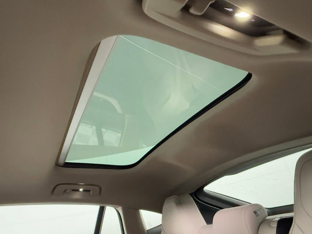 New 2026 Porsche Panamera image 31