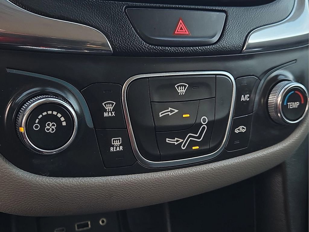 Used 2020 Chevrolet Equinox LS w/ LS Convenience Package image 14