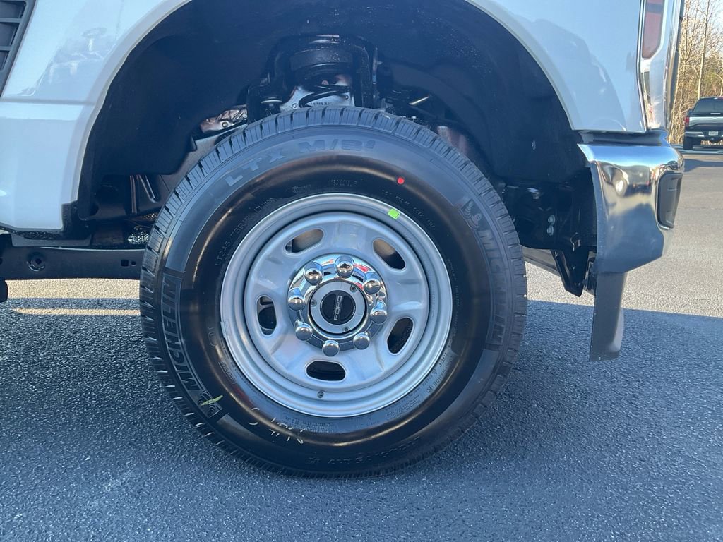 New 2026 Ford F250 XL w/ XL Driver Assist Package AWD/4WD image 10