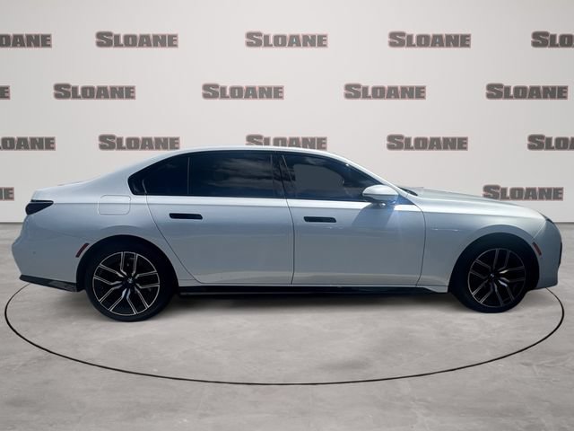 Used 2024 BMW i7 xDrive60 w/ Executive Package AWD/4WD image 6