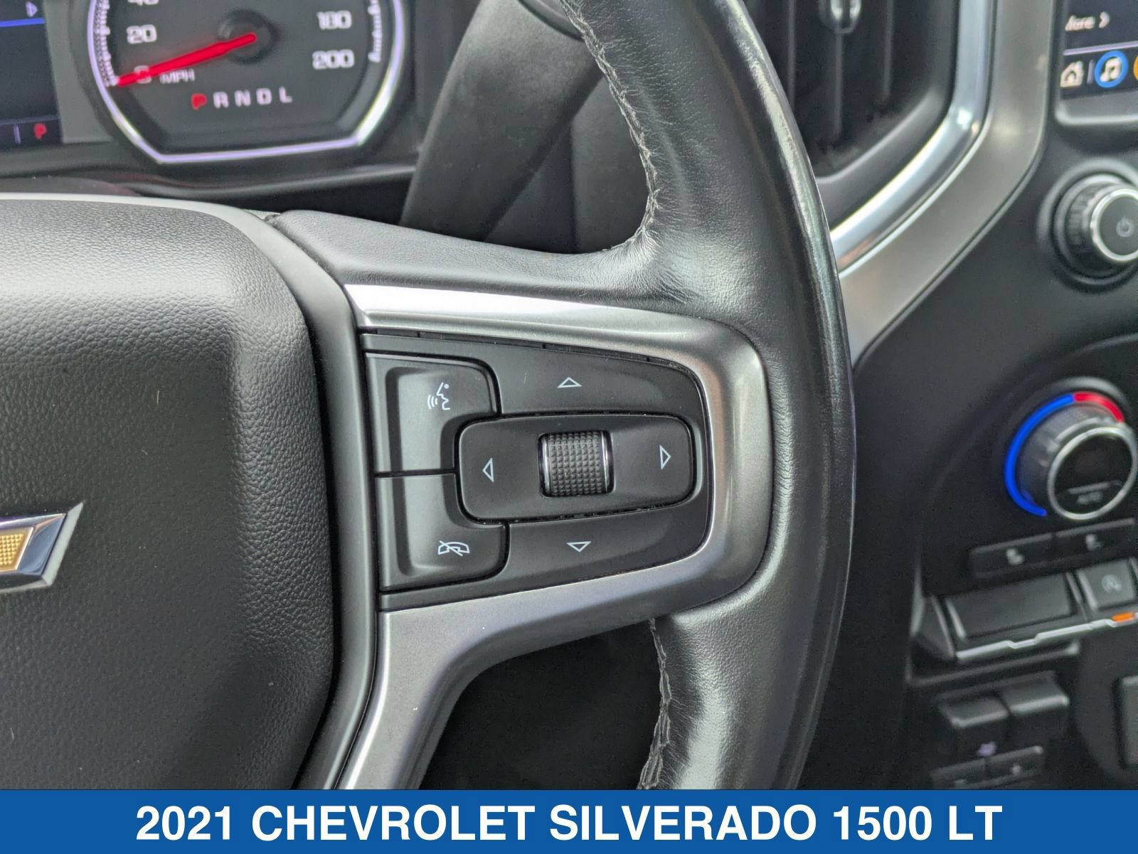 Used 2021 Chevrolet Silverado 1500 LT w/ True North Edition Plus AWD/4WD image 18