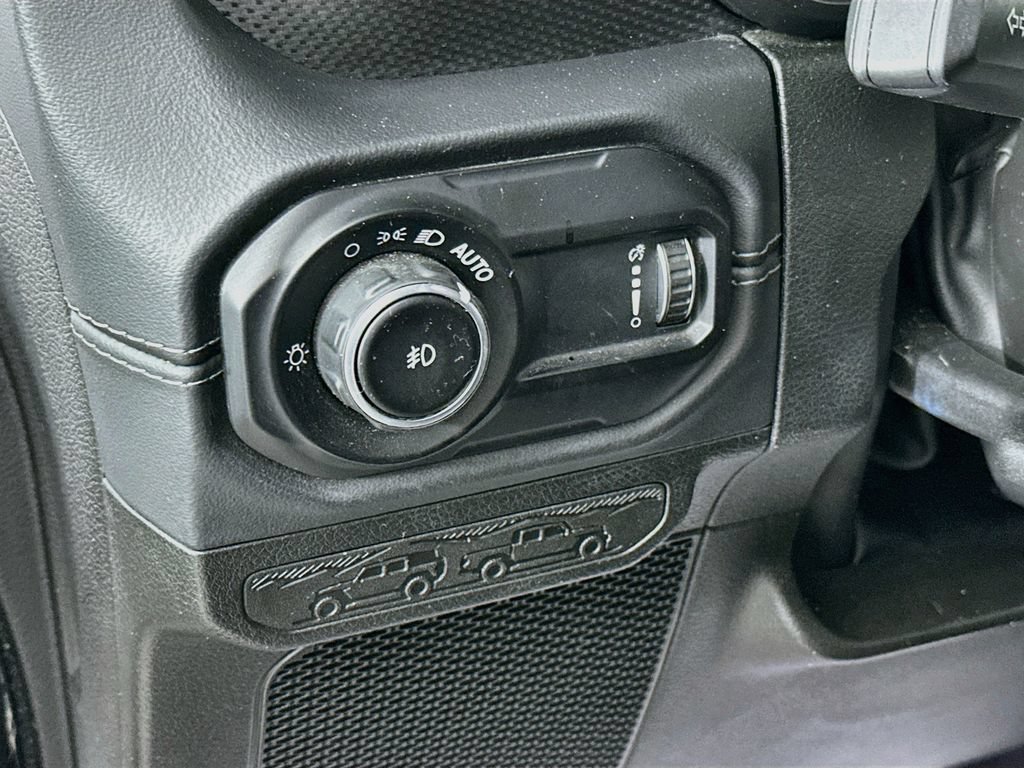 Certified 2025 Jeep Wrangler Unlimited Rubicon AWD/4WD image 18