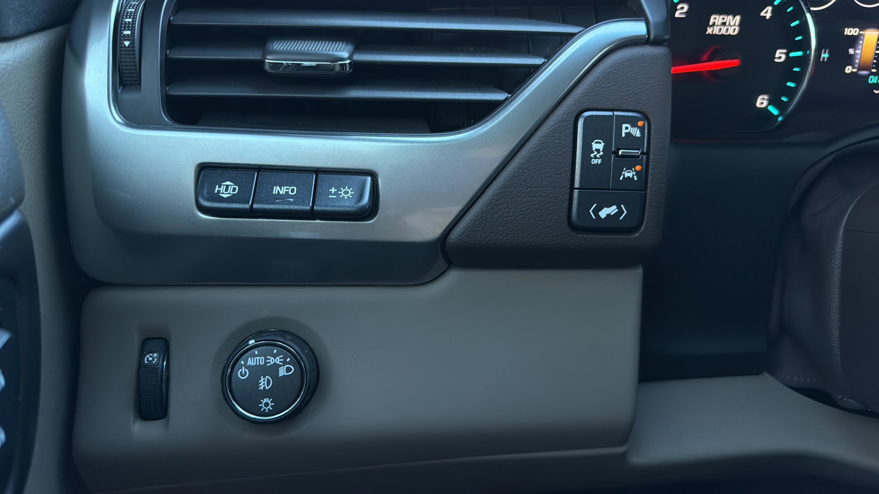 Used 2017 Chevrolet Tahoe Premier image 33