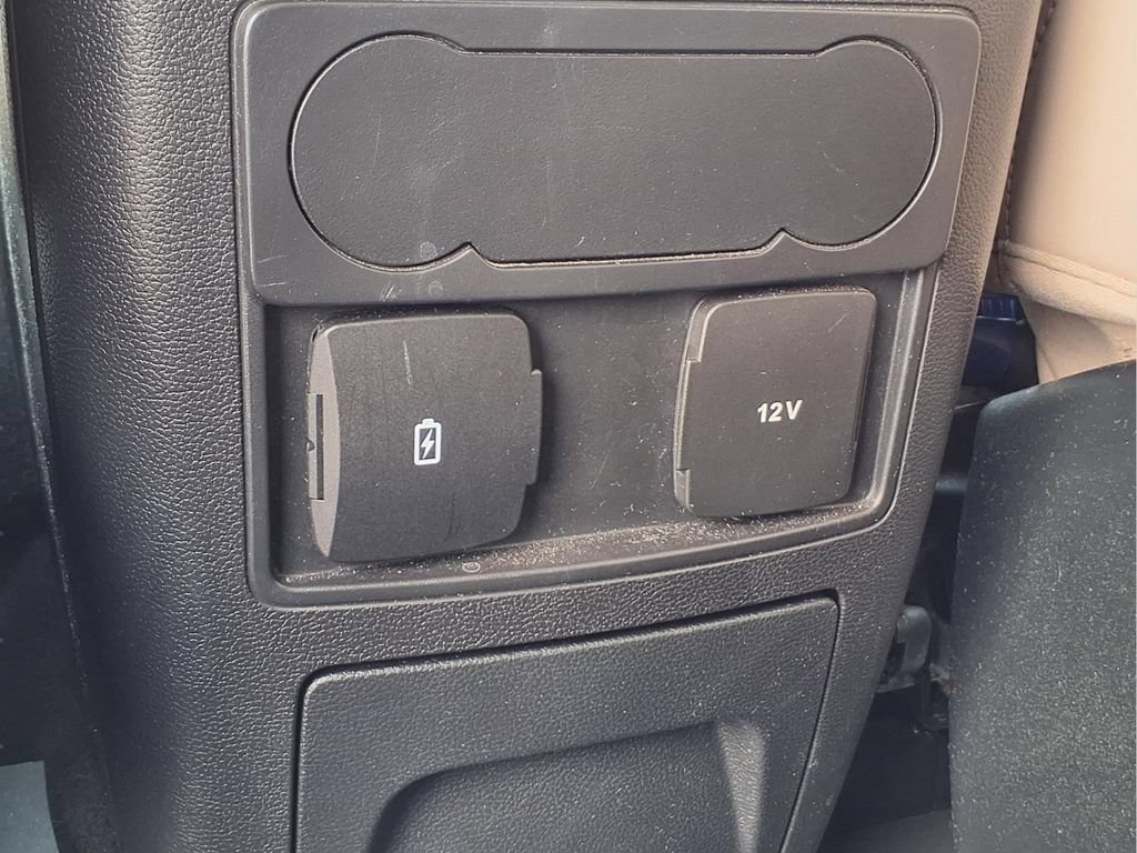 Used 2023 Ford Explorer XLT w/ Equipment Group 202A AWD/4WD image 20