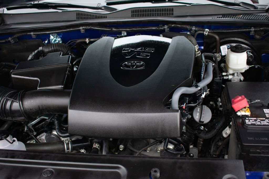 Used 2023 Toyota Tacoma Limited image 30