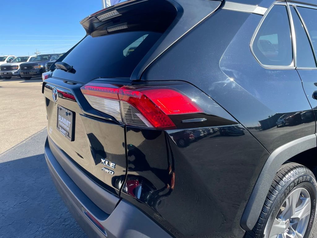Used 2024 Toyota RAV4 XLE AWD/4WD image 35