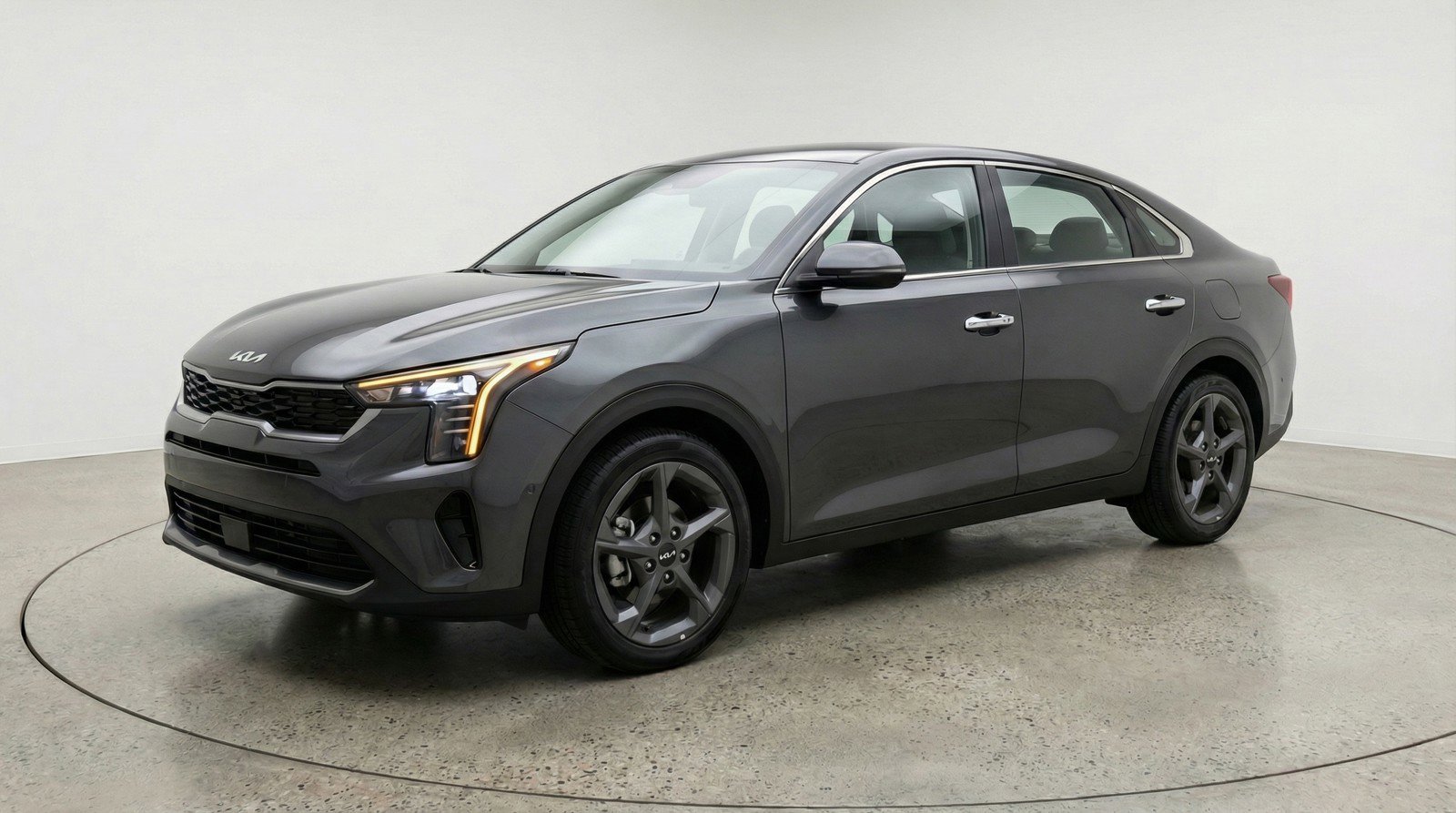 Used 2025 Kia K4 LXS image 3