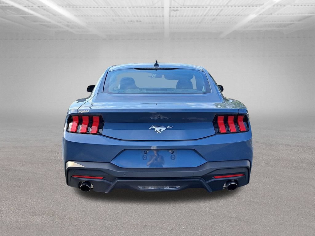 Used 2025 Ford Mustang Coupe RWD image 6