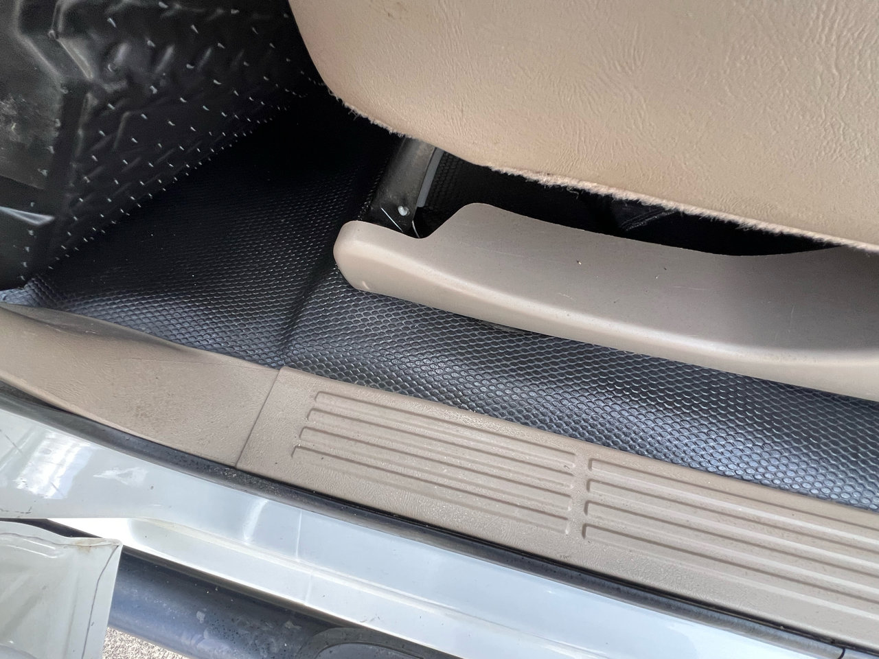 Used 2004 Chevrolet Silverado 2500 W/T image 51