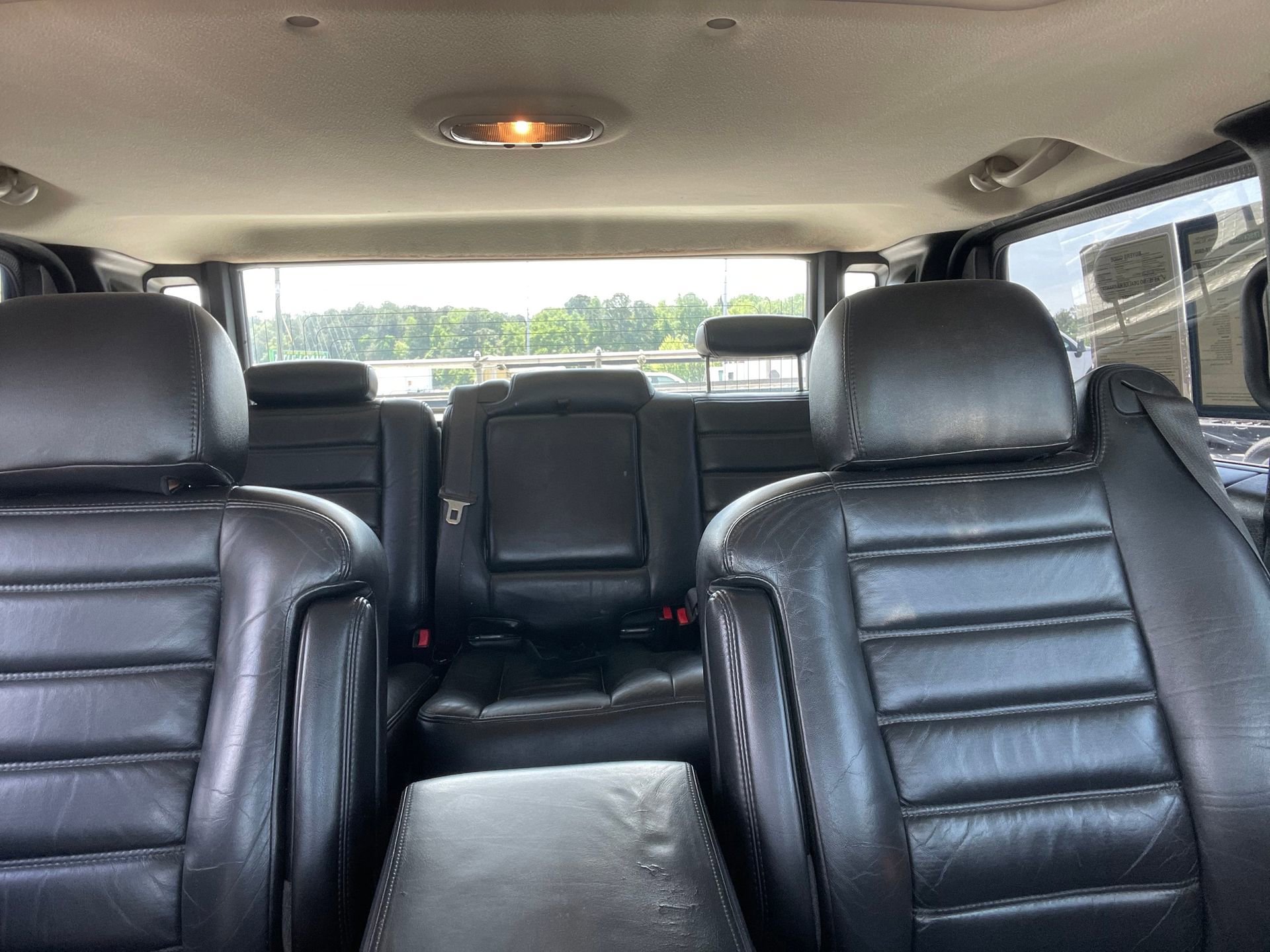 Used 2005 HUMMER H2 SUT w/ Preferred Equipment Group image 27