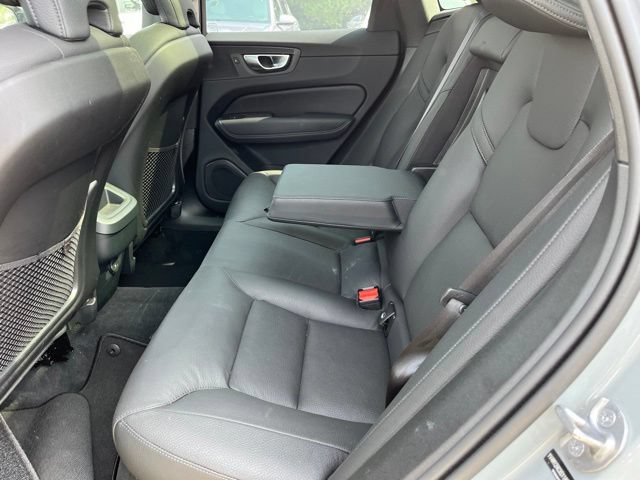 Used 2025 Volvo XC60 B5 Plus AWD/4WD image 13
