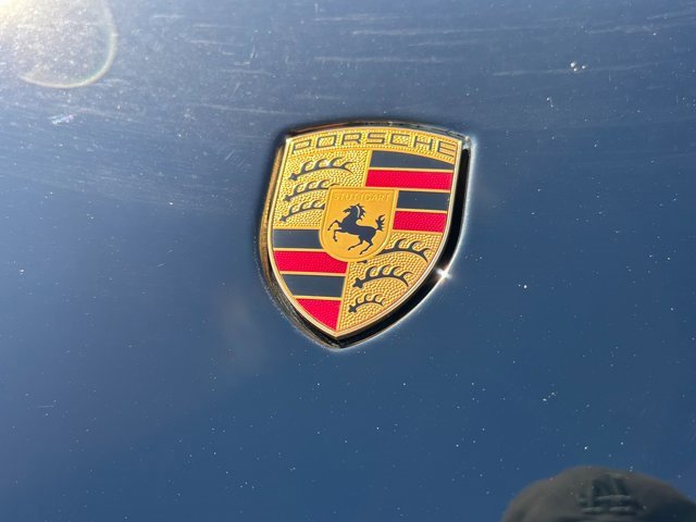 Certified 2025 Porsche Macan image 25