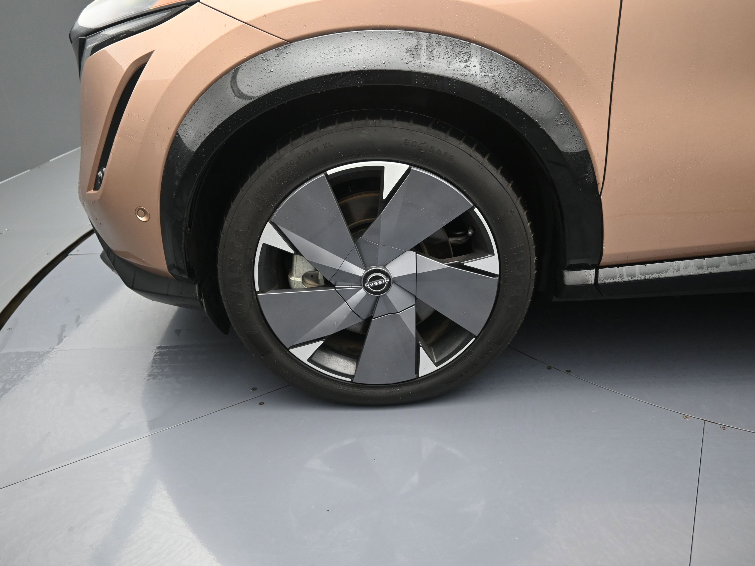 Used 2023 Nissan Ariya image 10