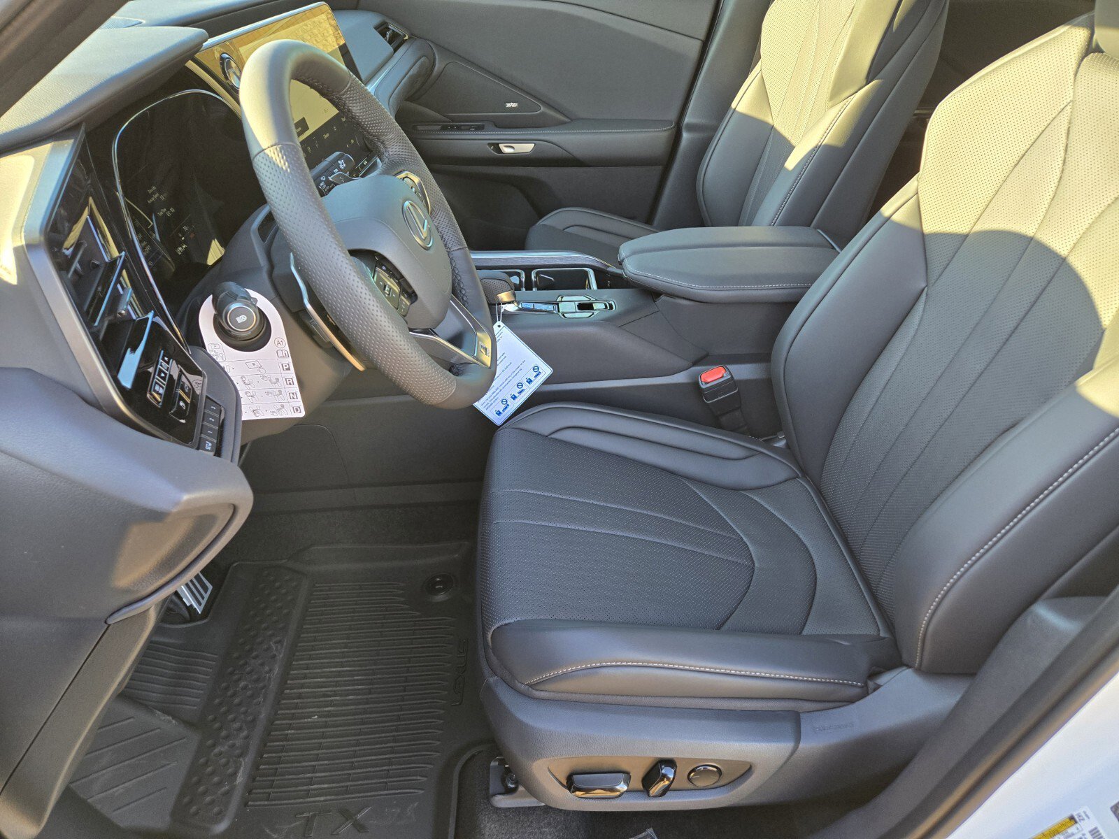 New 2026 Lexus TX 500h AWD image 6